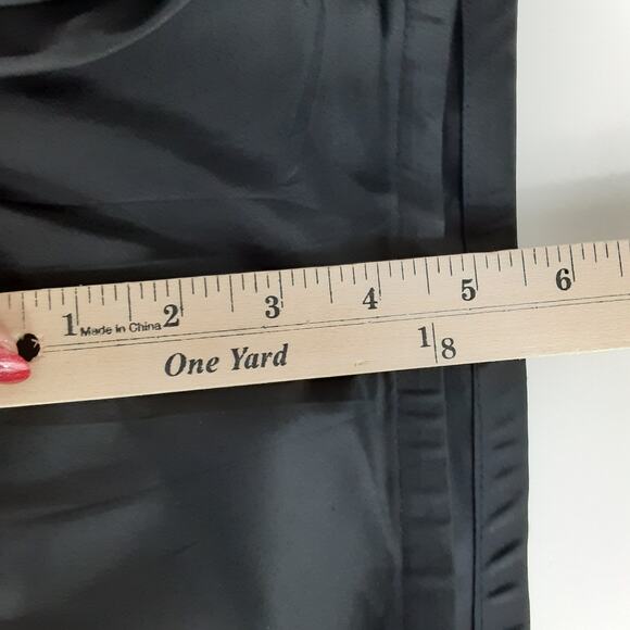 Tadashi Shoji Black Taffeta Pleated Fit and Flare Cocktail Dress Women 8 Holiday - Picture 14 of 14